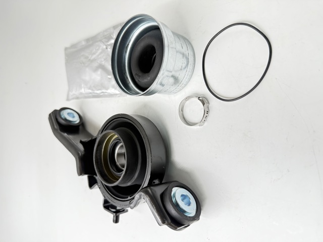 Q0330327 Q-fix Cruzeta da junta universal traseira