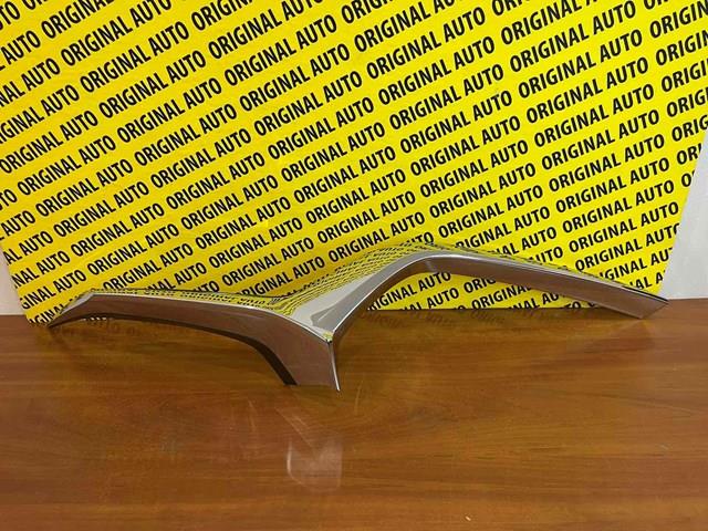 Compre DGH9507K0B Mazda Moldura de grelha do radiador esquerdo
