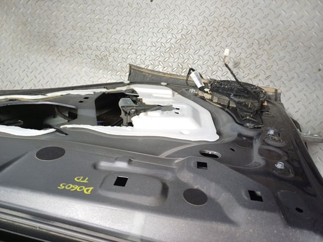 YP00119880 Opel Porta traseira direita