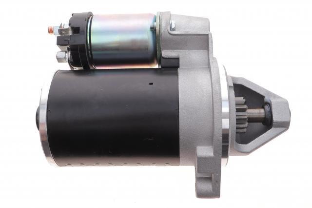 Motor de arranco F032110352 Cargo