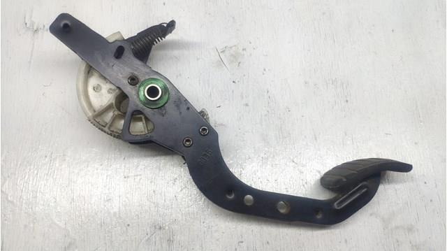 Pedal de embraiagem 8200060841 Nissan/Infiniti