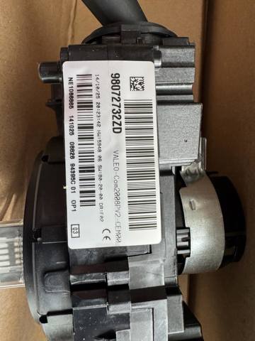 Comutador esquerdo instalado na coluna da direção Peugeot/Citroen 98072732ZD preço, a partir de 312,11 USD