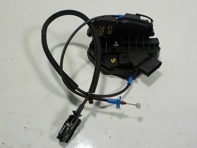 Compre AM5AU21813AF Ford Fecho da porta dianteira esquerda