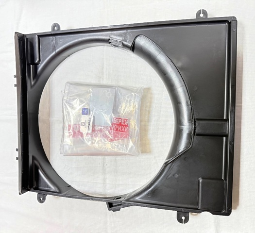 Difusor do radiador de esfriamento Q-fix Q3730077
