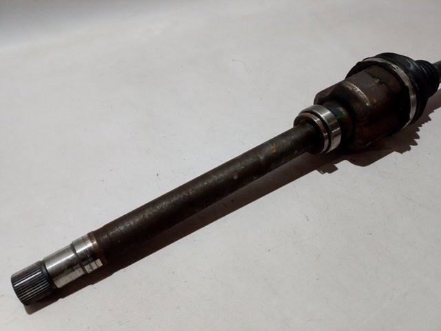 Semieixo (acionador) dianteiro direito 1614305680 Peugeot/Citroen