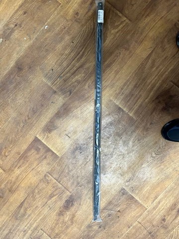 Moldura de vidro deslizante da porta dianteira esquerda VAG 5NN8374775AP preço, a partir de 70,77 USD
