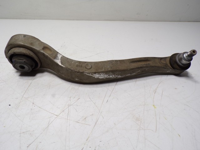 50547026 Fiat/Alfa/Lancia Braço oscilante inferior direito de suspensão dianteira