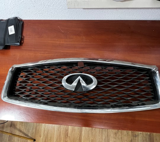 623106HH0A Nissan/Infiniti Grelha do radiador