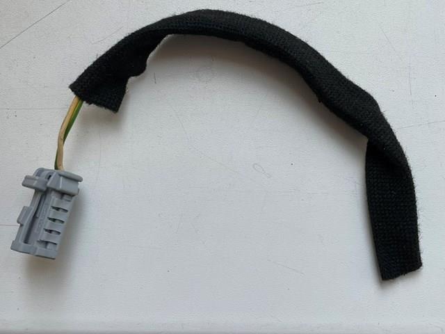 Lâmpada da luz de fundo de matrícula traseira Fiat/Alfa/Lancia 1400002380 preço, a partir de 63,86 USD