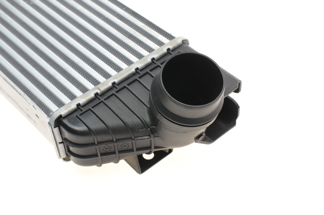 Radiador de intercooler 818561 VALEO
