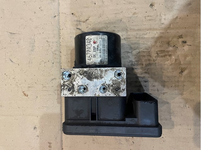 Compre Unidade hidráulico de controlo ABS Mitsubishi Outlander 