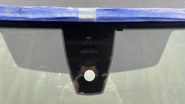 Compre 51317933084 BMW Pára-brisas