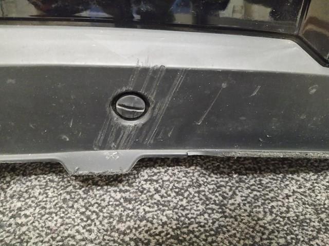 Compre LR045040 Land Rover Tampão dianteira do pára-choque do gancho de reboque