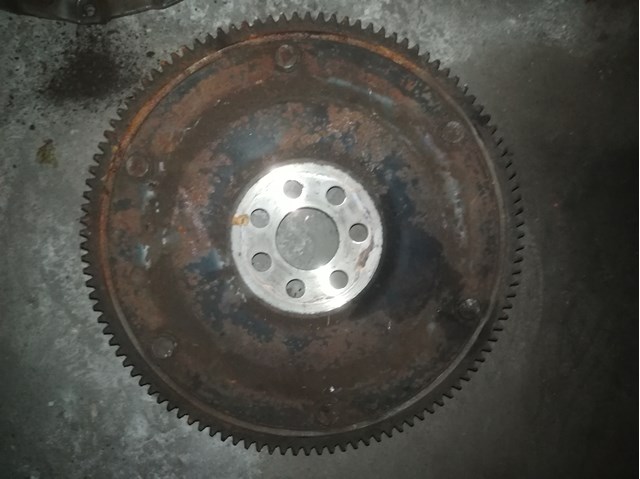Volante de motor Mitsubishi MN149581
