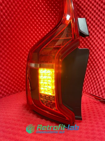 Compre 32228212 Volvo Lanterna traseira esquerda