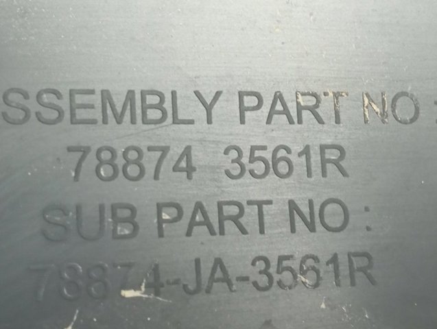 788743561R Renault (RVI) Expansor direito (placa sobreposta) de arco do pára-lama traseiro