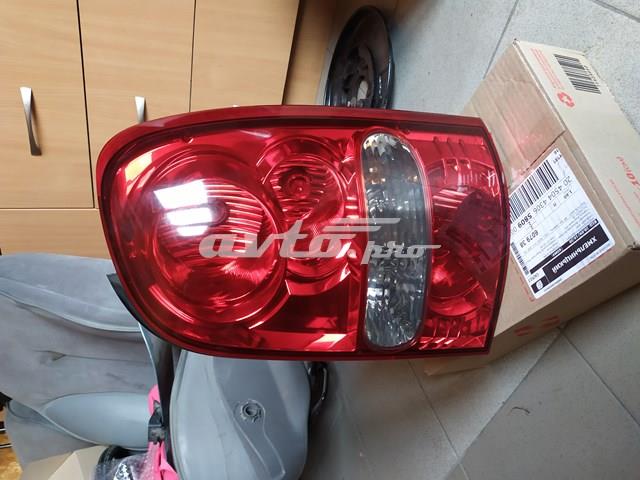 8360208B12 Ssang Yong Lanterna traseira direita