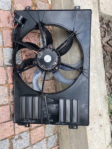 1K0121203AH VAG Ventilador elétrico de esfriamento montado (motor + roda de aletas) esquerdo