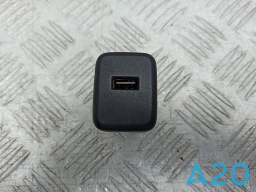 13596807 General Motors Concentrador USB