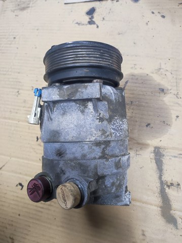 Compressor de aparelho de ar condicionado 24427890 General Motors