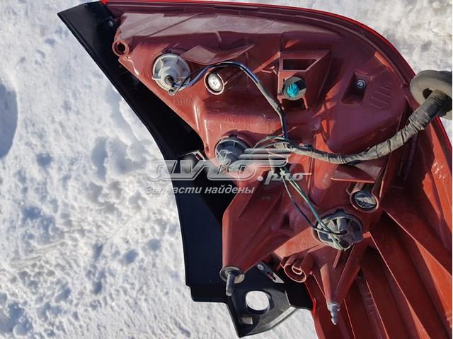 26550ED025 Nissan/Infiniti Lanterna traseira direita