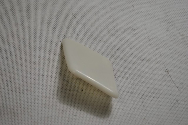 Placa sobreposta do injetor de fluido para lavador da luz dianteira Nissan/Infiniti 28658HV08E preço, a partir de 10,50 USD