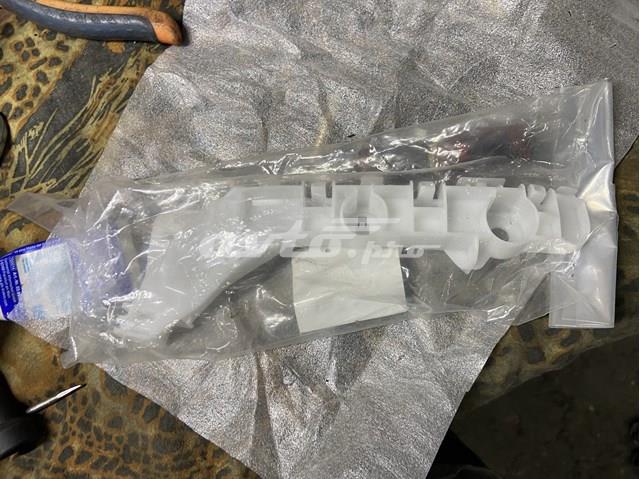 Compre 6400G660 Mitsubishi Consola do pára-choque dianteiro direito