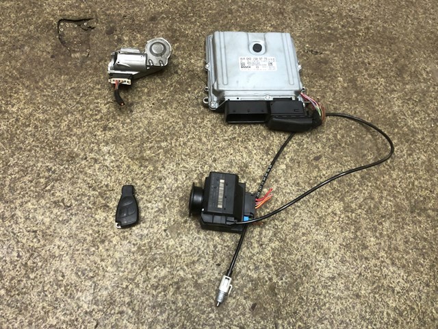 Módulo de direção (Centralina eletrônica) de motor para Mercedes CLS  C219