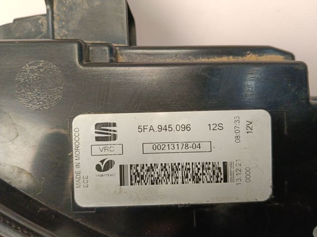 5FA945096 VAG Lanterna traseira direita