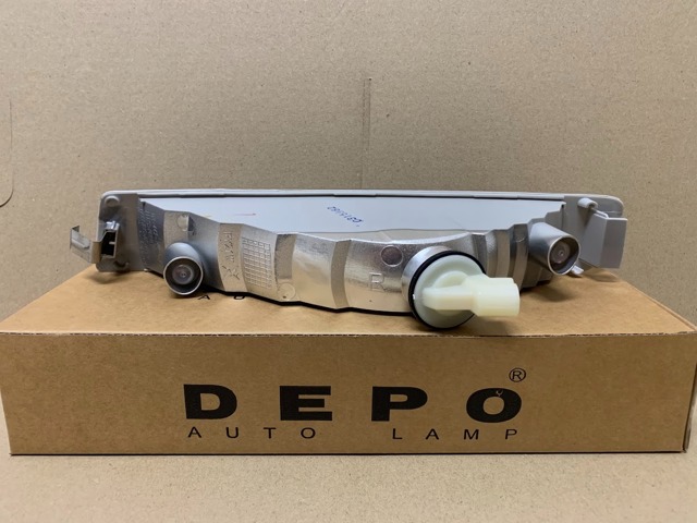 Pisca-pisca direito Depo/Loro/Abakus 4421601RAE preço, a partir de 40,86 USD