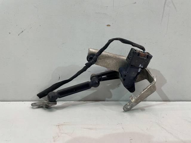 Sensor dianteiro do nível de posição de carroçaria BMW 6895466 preço, a partir de 71,28 USD