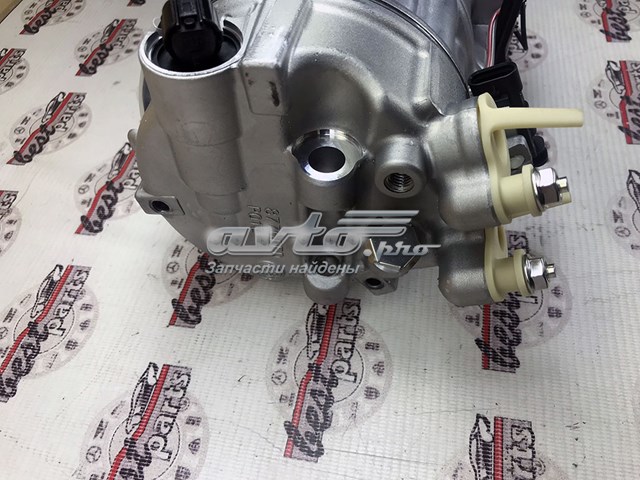  Land Rover LR112584
