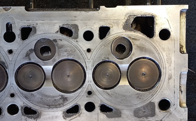 Compre 46529107 Fiat/Alfa/Lancia Cabeça de motor (CBC)
