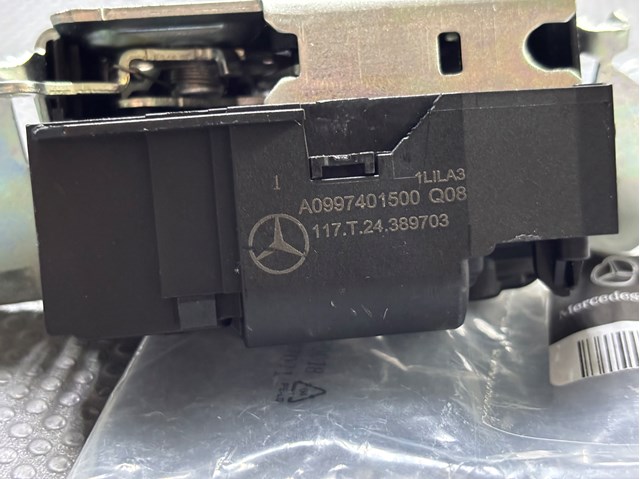 Fecho de tampa de porta-malas (de 3ª/5ª porta traseira) Mercedes A0997401500