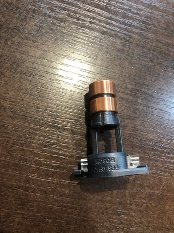 F00M143019 Bosch Tubo coletor de rotor do gerador