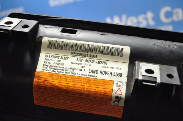 Cinto de segurança (AIRBAG) de condutor, de proteção de joelhos LR026034 Land Rover