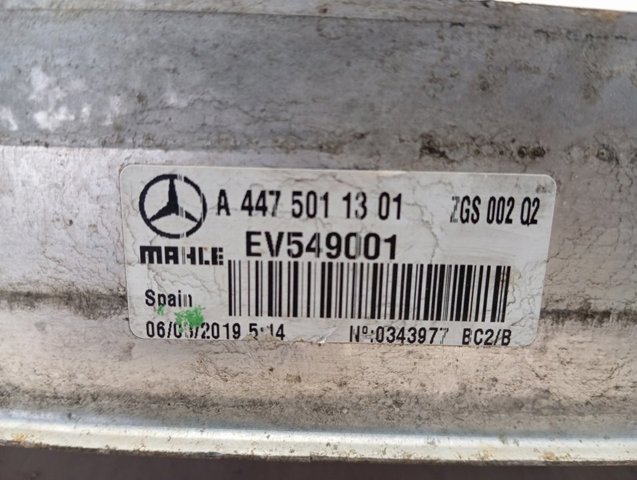 Radiador de intercooler A4475011301 Mercedes