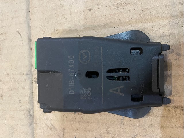 Compre D11B67XD0 Mazda 