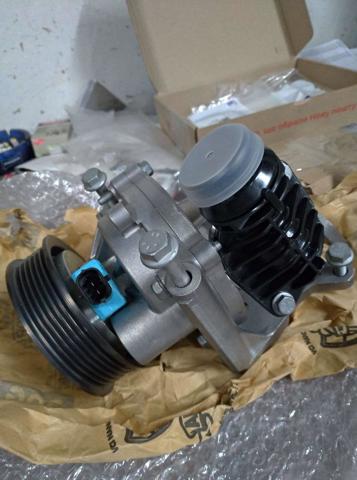 Bomba de água (bomba) de esfriamento 55502819 General Motors