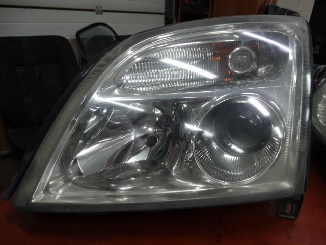 Luz esquerda General Motors 15588700