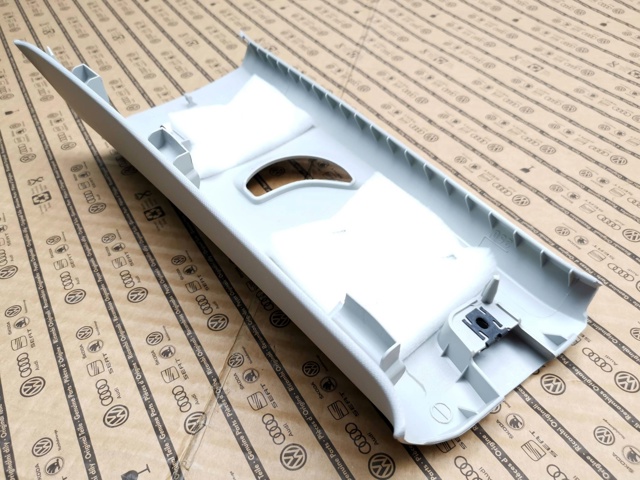 Compre 7N0867287 VAG Revestimento interno traseiro esquerdo de suporte de carroçaria