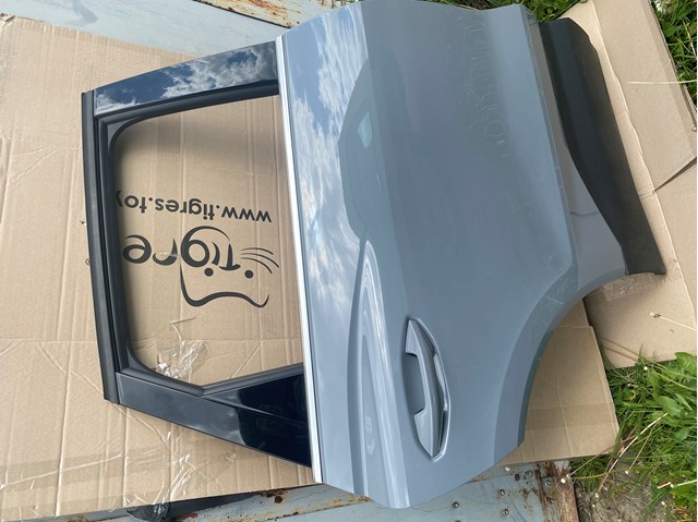 Porta traseira direita VAG 89A833052 preço, a partir de 1276,84 USD
