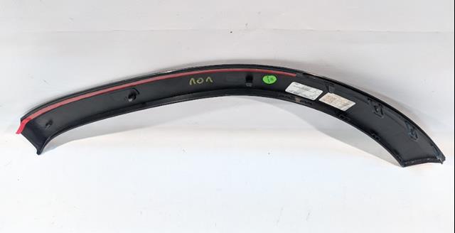 Compre 247885032269 Mercedes Expansor direito (placa sobreposta) de arco do pára-lama traseiro