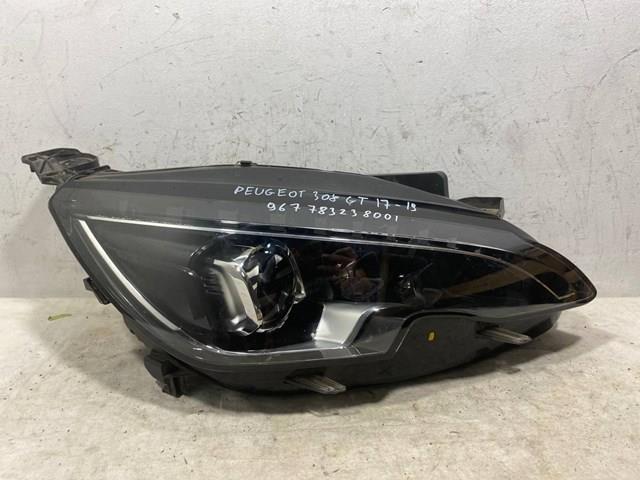 Luz direita Peugeot/Citroen 9677832380