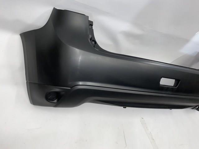Compre 6410D091 Mitsubishi Pára-choque traseiro