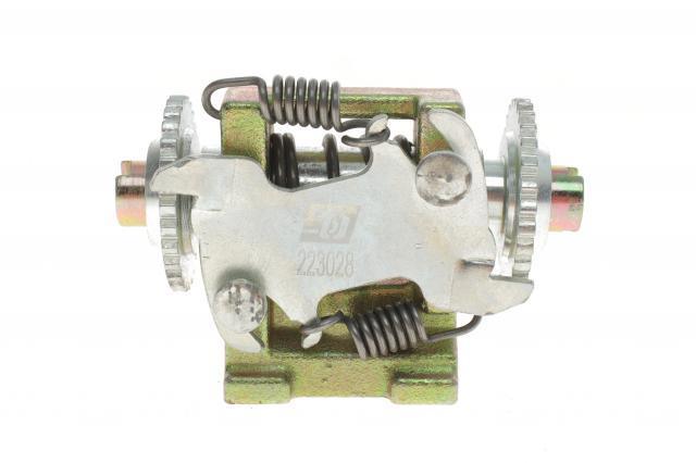 Mecanismo de aproximação (de auto-aproximação) das sapatas de tambor (kit de reparação levadiça) 223028 Solgy