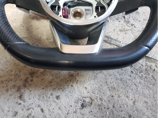 A0004603803 Mercedes Volante