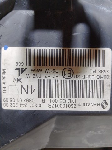 Compre 260100017R Renault (RVI) Luz direita