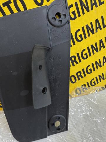 Protetor de lama traseiro direito KB7W51PV1 Mazda