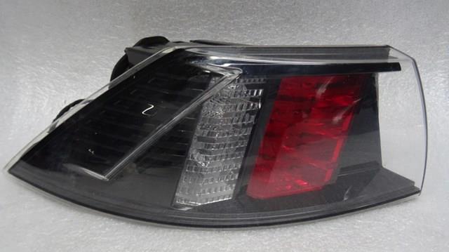 Lanterna traseira esquerda externa Peugeot/Citroen 9813508580